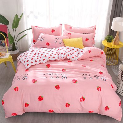 Kawaii Strawberry Bed Set