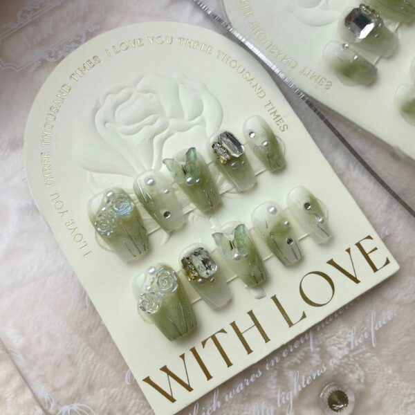 Butterfly Press-On Nails Butterfly Press-On Nails – kawaii gift idea for her