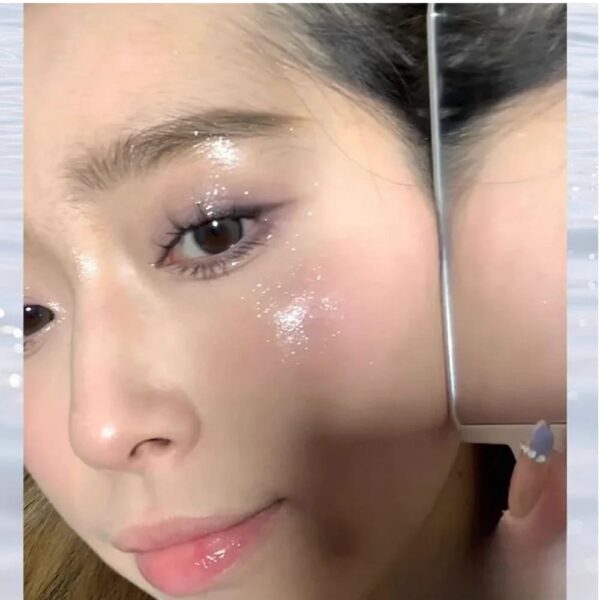 Subtle Shimmer Liquid Eyeshadow – soft kawaii plushie gift idea